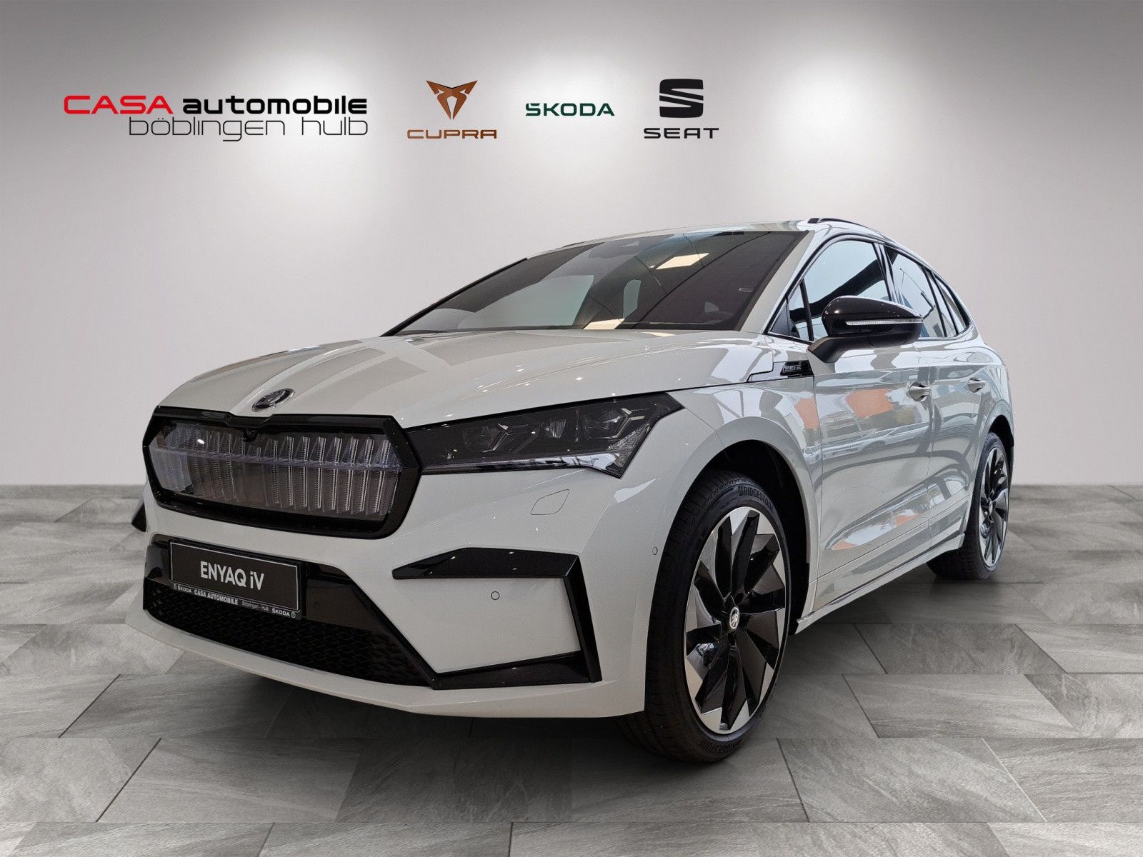 Skoda Enyaq 85 x Sportline 82 kWh AHK Panodach